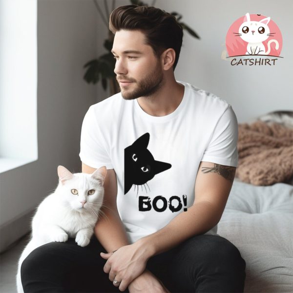 Boo! Funny Hiding Peekaboo Scary Halloween Cat Classic T Shirt