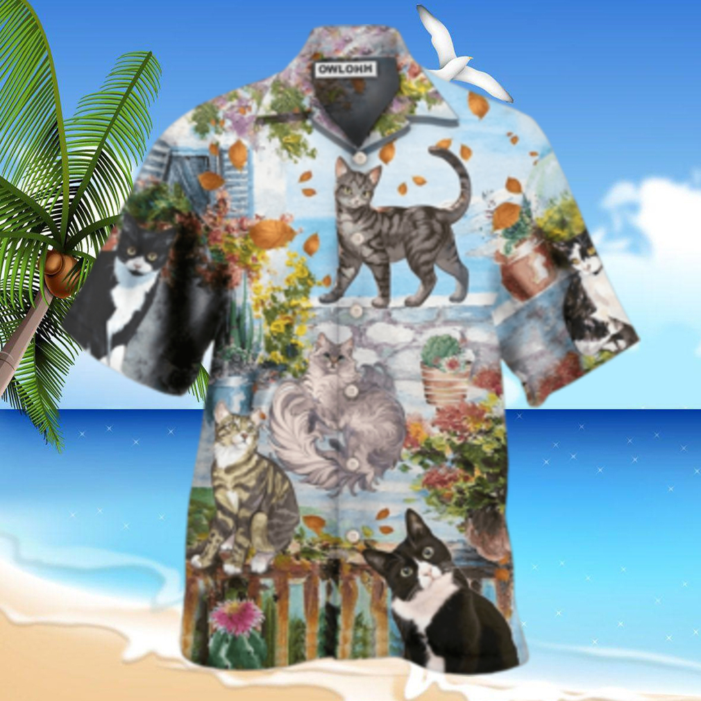 Cat Loves Home And Loves Summer Hawaiian Shirt