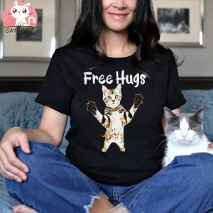 Free Hugs Cat Cute and Cuddly Kitten Love Funny T Shirt