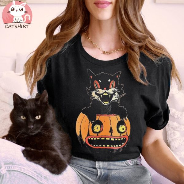 Black Cat On Pumpkin Halloween Horror Nights 2023 Sweatshirt