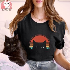 Black Cat Peeking Sunset Vintage Essential T Shirt