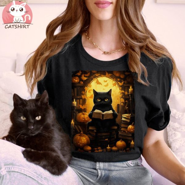 Black Cat Reading Books Pumpkin Autumn Teachers Halloween Shirt