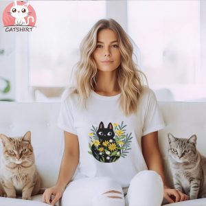 Black cat with flowers Essential T Shirt