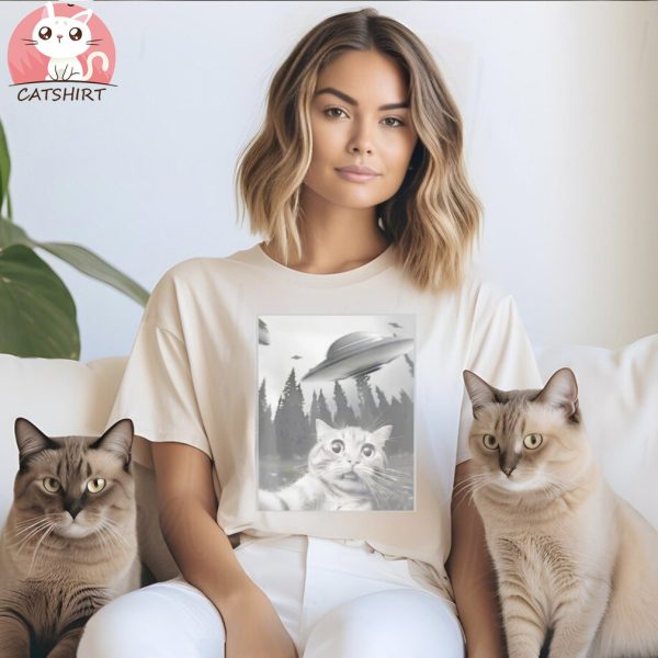 Cat Selfie UFO funny shirt