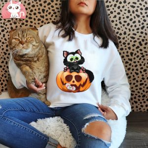 Cat Sitting On The Halloween Pumpkin For Kids Girls Women Shirt