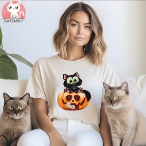 Cat Sitting On The Halloween Pumpkin For Kids Girls Women Shirt