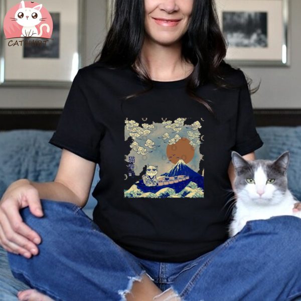 Cat Sushi Japanese homage design by UrbanHero T Shirt