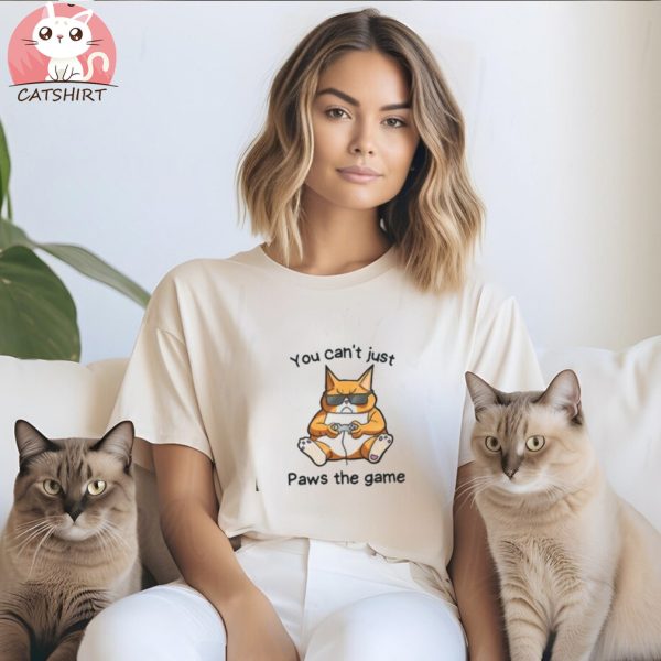 Cat playing video game t shirt