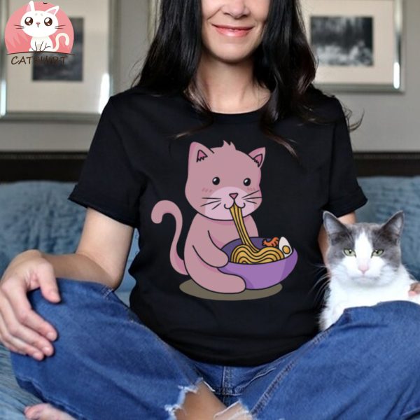 Cute Cat with Ramen Kawaii Designs T Shirt