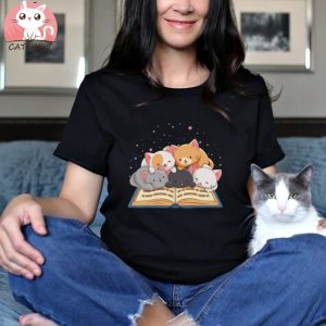 Cute Kawaii Cats Reading T shirt