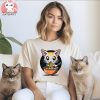 Cute cat eating ramen T Shirt