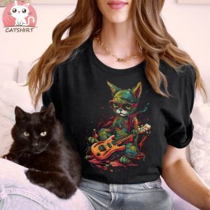 Drunk cat playing the guitar tee shirt