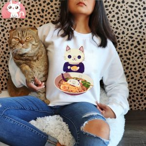 Eating Ramen Noodles with a Cute Cat Kawaii Neko Illustration T Shirt