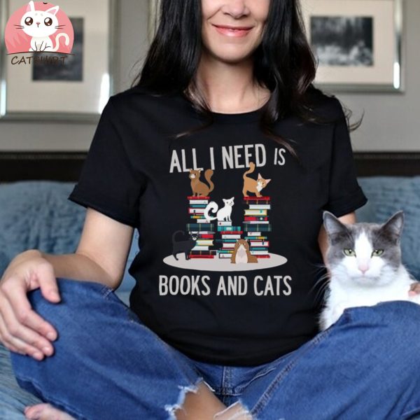 FUNNY BOOKS AND CATS T SHIRT