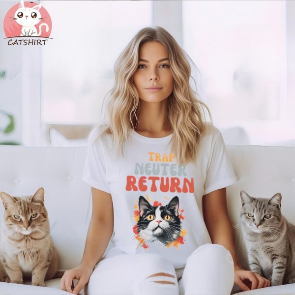 Groovy Trap Neuter Release Cat Design Supporting Feral Cats’ Welfare T shirt