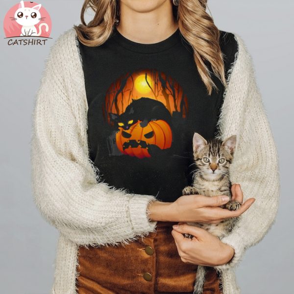 Halloween Spooky Black Cat Mom Pumpkin Graveyard Scary Cat Shirt