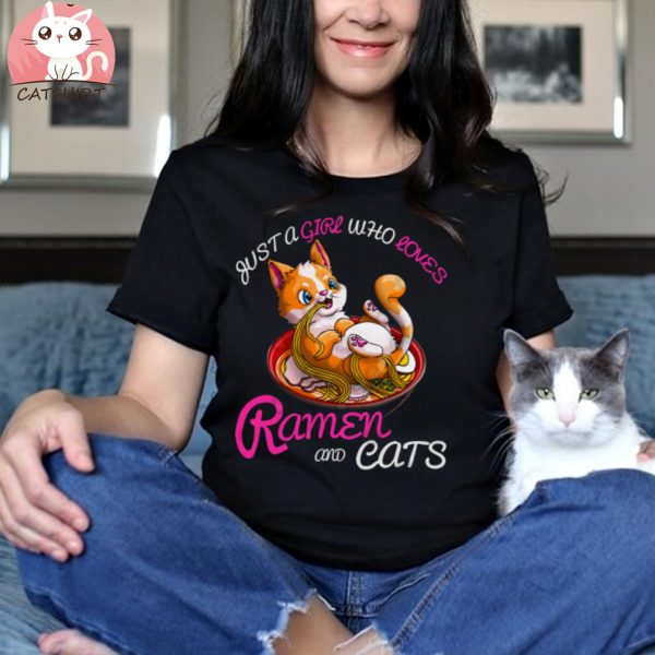 Just A Girl Who Loves Ramen and Cat Neko Funny Otaku Girl T Shirt