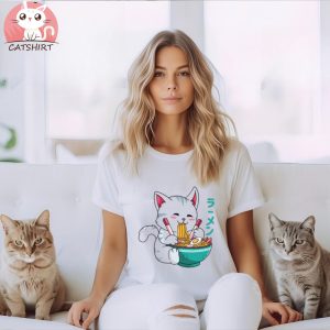 Kawaii Cat Eating Ramen Noodles T Shirt