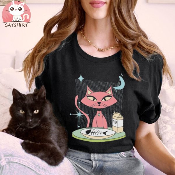 Mid Century Modern Cat Eating a Dinner of Fish and Milk Short Sleeve Unisex T Shirt