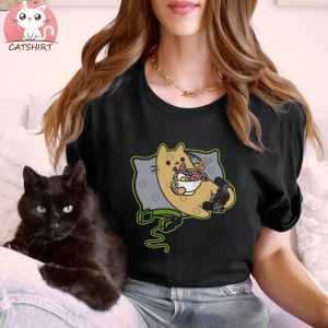 Nerdy Ramen Eating Gamer Cat Game Paused T Shirts