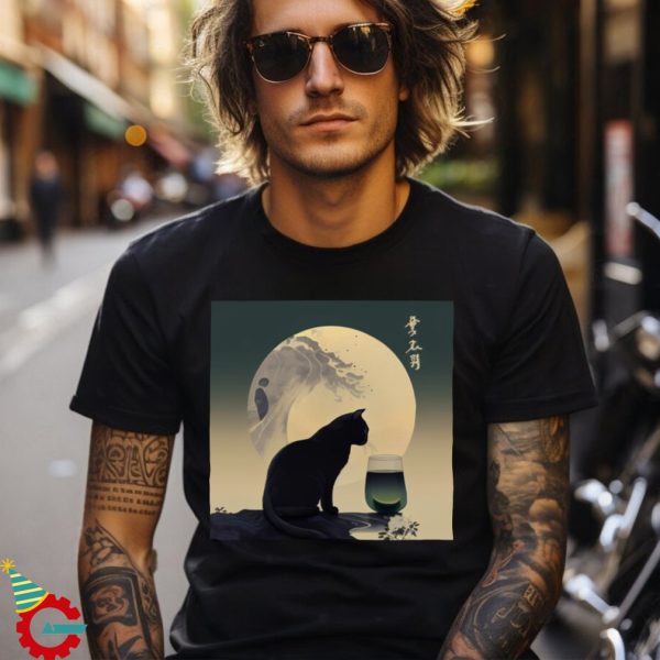 Black cat moon sake Japan T Shirt