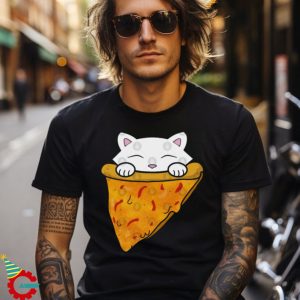 Cat eating a pizza T Shirt