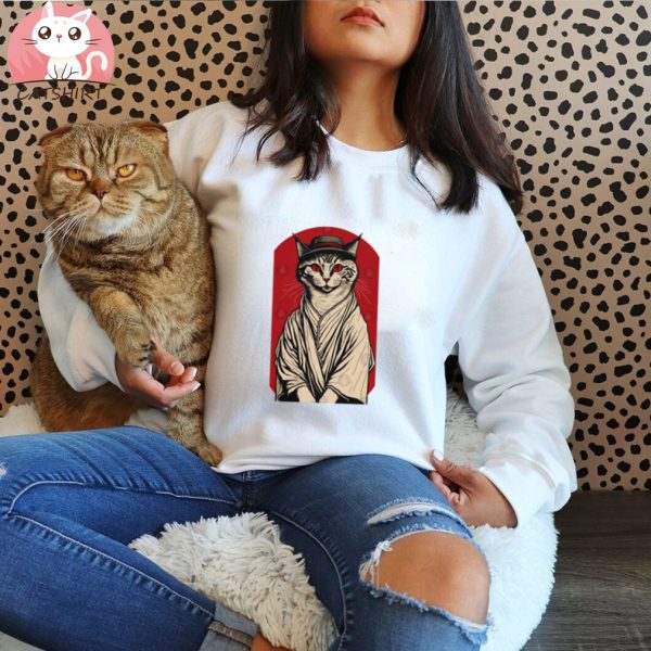 Cute cat wearing kimono and a hat T Shirt