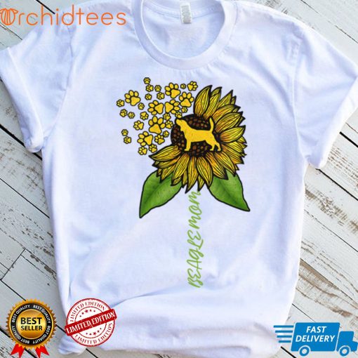 Womens Beagle Mom Vintage Sunflower   Love Paws, I Love My Beagle V Neck T Shirt, sweater