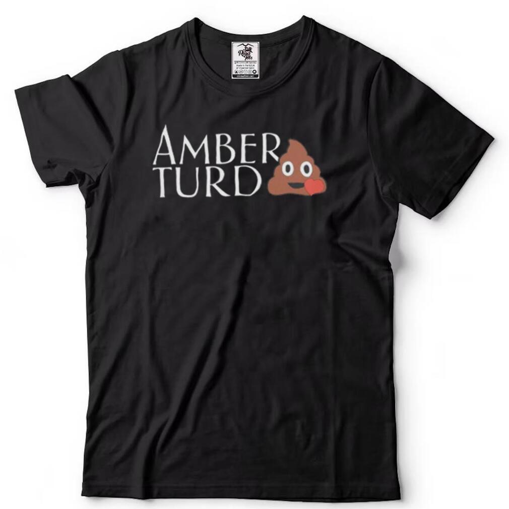 Amber Heard my dog stepped on a bee shirt, hoodie, sweater and v-neck  t-shirt