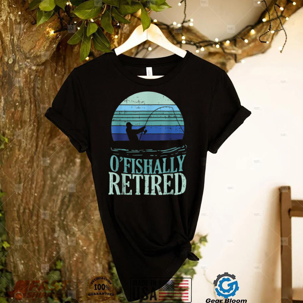 Ofishally Retired Fishing Retro Retirement Dad Men T Shirt