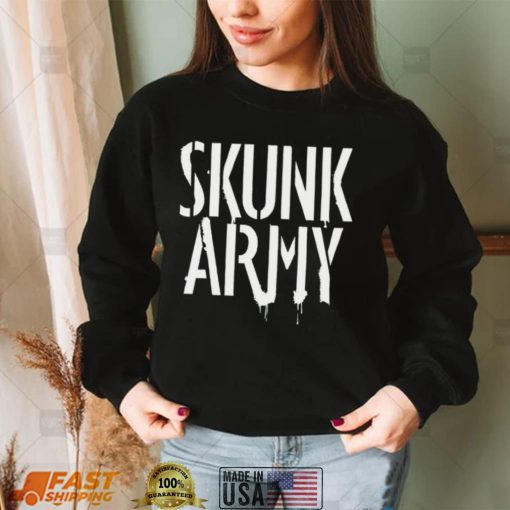 Skunk Army logo T shirt