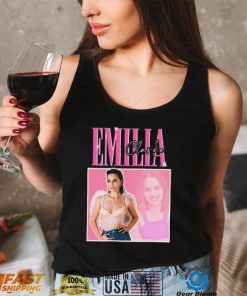 Actress Emilia Clarke shirt