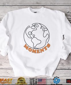 Moments podcast s shirt