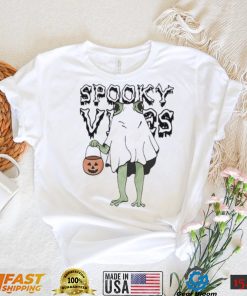 Spooky frog vibes halloween shirt