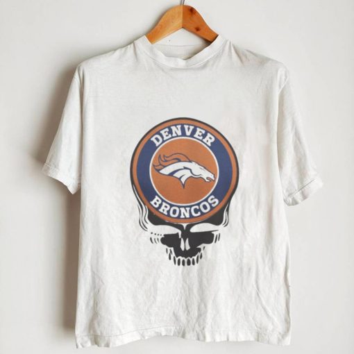 Denver broncos football skull T shirt