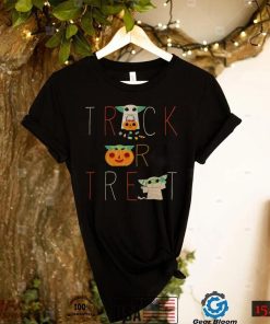 The Mandalorian Grogu Trick or Treat Star Wars Halloween Costumes T Shirt