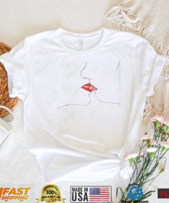 Lesbian Kissing Line Art T Shirt