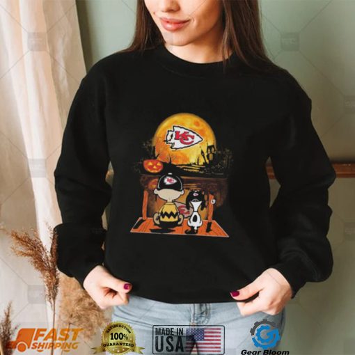 Charlie Brown and Snoopy Kansas City Chief football Halloween Chief T Shirt