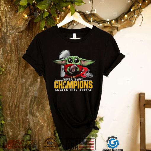 Baby Yoda Hug Kansas City Chiefs LIVE Super Bowl Champions Kansas City Chiefs T Shirt