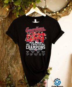 Cleveland Guardians Baseball Team 2022 AL Central Champions Signatures Shirt