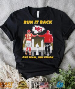 KC Chiefs Patrick Mahomes And Andy Reid Run It Back One Team, One Vision Signatures Shirt