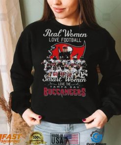 Original real women love football smart women love the Tampa Bay Buccaneers signatures 2022 shirt