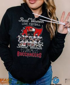 Original real women love football smart women love the Tampa Bay Buccaneers signatures 2022 shirt