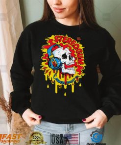 Skull with headphones art shirt