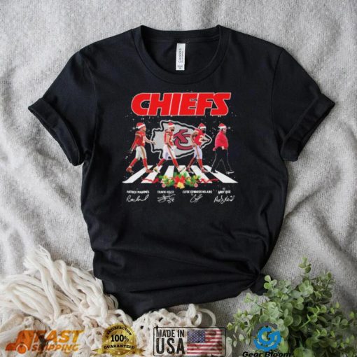 The Chiefs Christmas Patrick Mahomes Travis Kelce Clyde Edwards Helaire And Andy Reid Abbey Road Signatures Shirt