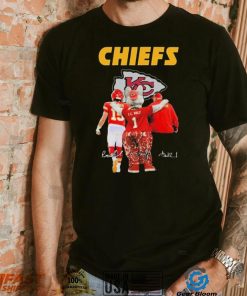 The Chiefs Kc Wolf Patrick Mahomes II And Andy Reid Signatures Shirt