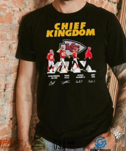 The Chiefs Kingdom Clyde Edwards Helaire Travis Kelce Patrick Mahomes II And Andy Reid Abbey Road Signatures Shirt