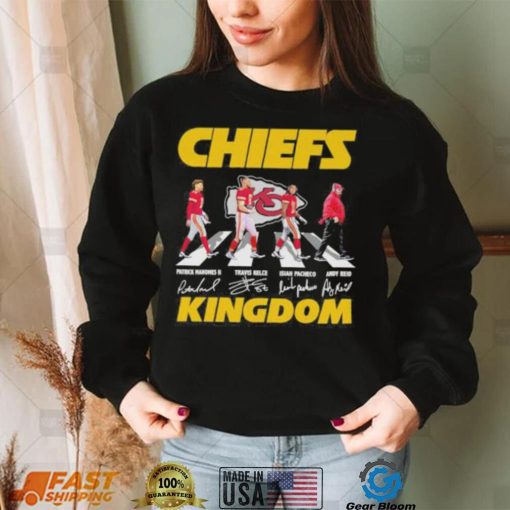 Chiefs kingdom Walking Abbey Road Patrick Mahomes Travis Kelce Isiah Pacheco Andy Reid signatures shirt