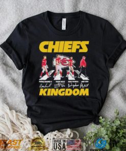 Chiefs kingdom Walking Abbey Road Patrick Mahomes Travis Kelce Isiah Pacheco Andy Reid signatures shirt