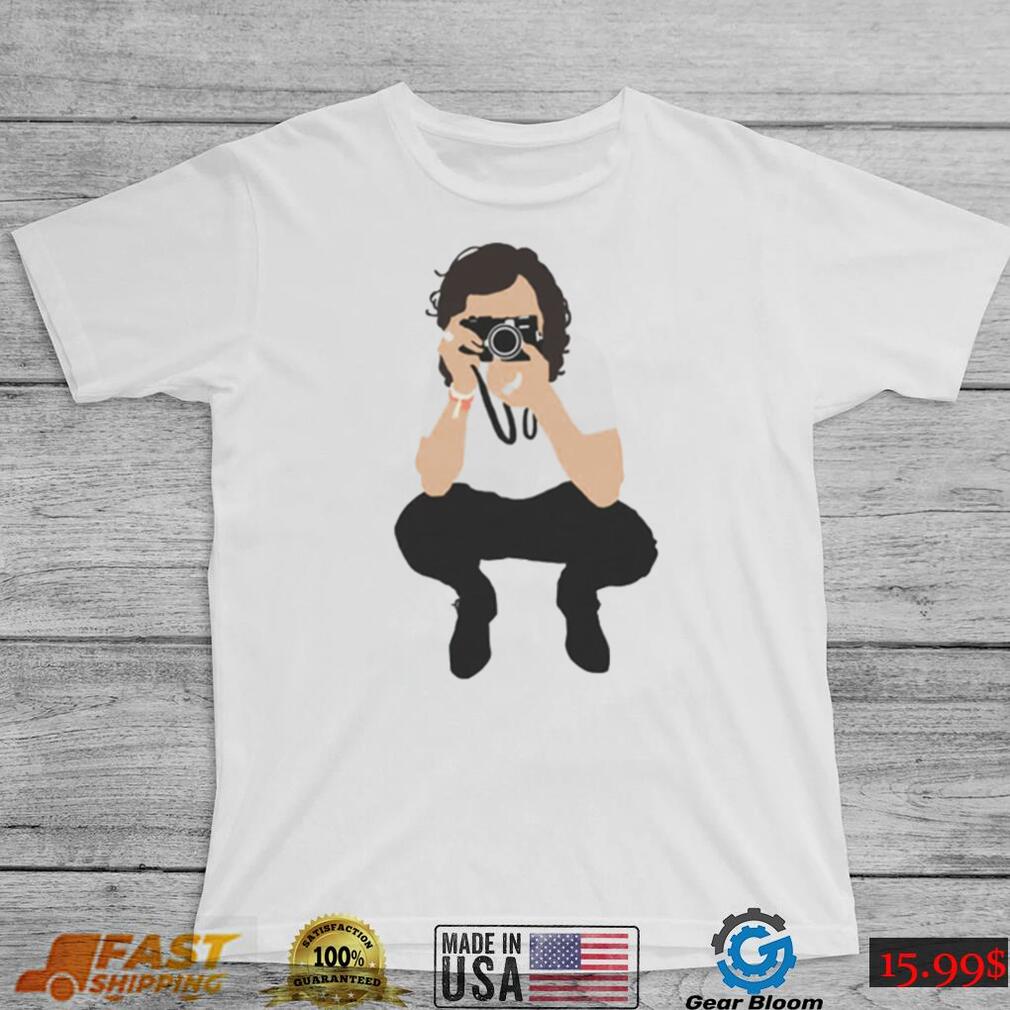 Harry Styles Themed T-Shirt - Perfect Gift for Photographers